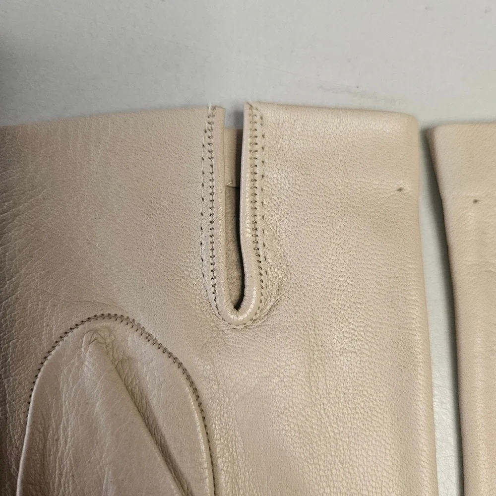 Vintage Womens Cream Leather Gloves Perforated Stitched Detail Beige 6.5 50s